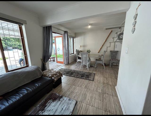 2 BEDROOM TOWNHOUSE FOR SALE IN PARADISE BEACH